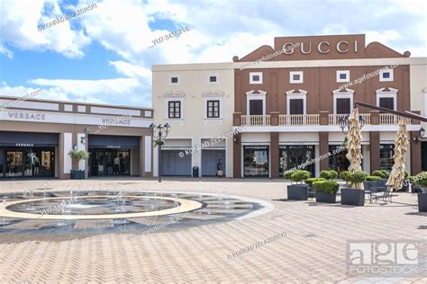 negozio gucci agira|gucci outlet palermo catania.